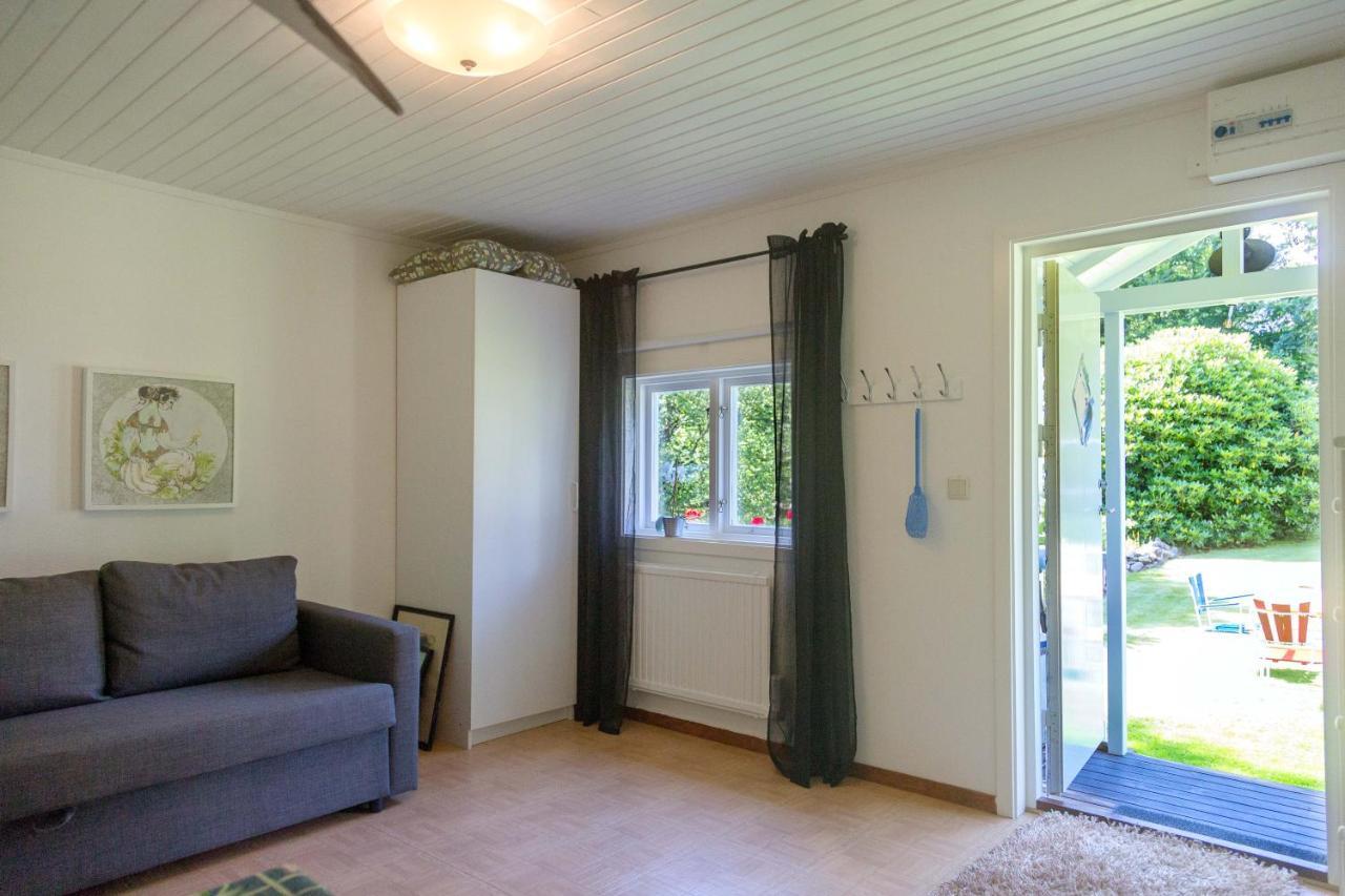 Very Nice Cottage By The Lake. Lursjoen! Hastveda Bagian luar foto