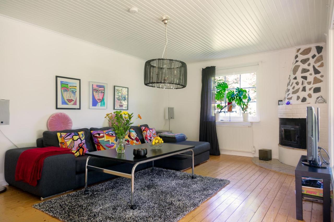 Very Nice Cottage By The Lake. Lursjoen! Hastveda Bagian luar foto