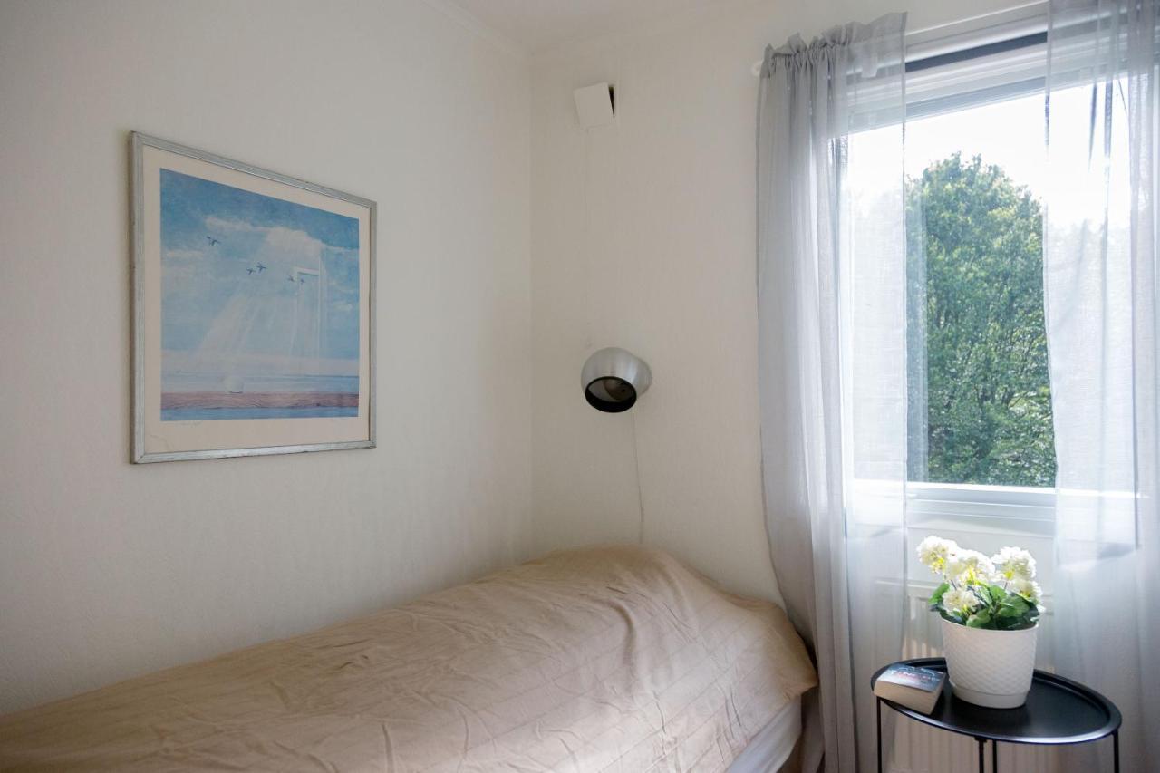 Very Nice Cottage By The Lake. Lursjoen! Hastveda Bagian luar foto
