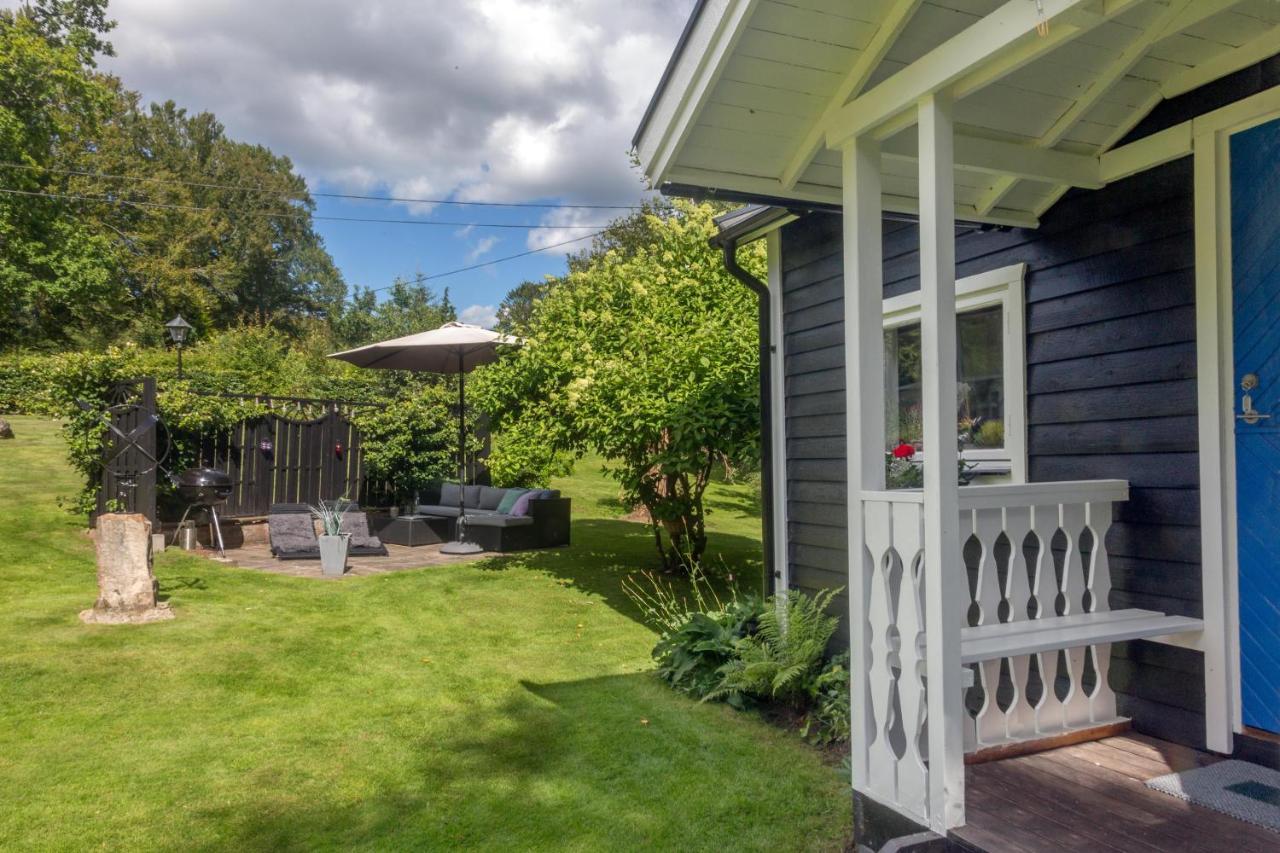 Very Nice Cottage By The Lake. Lursjoen! Hastveda Bagian luar foto